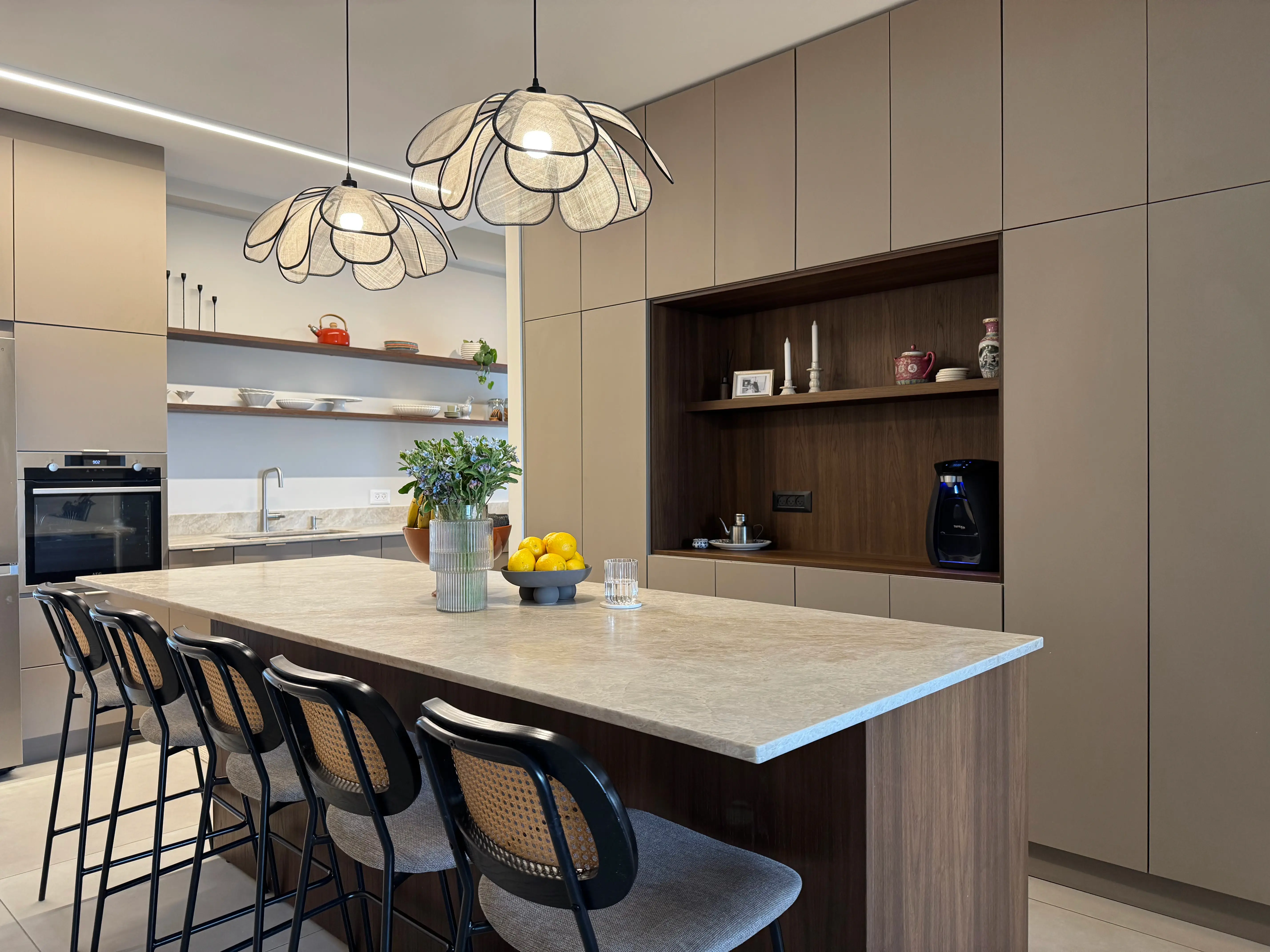 הדירה בהוד השרון